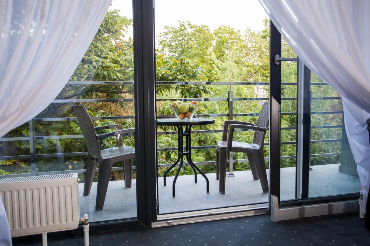 Institutul Muncii Hotel Кишинев Екстериор снимка
