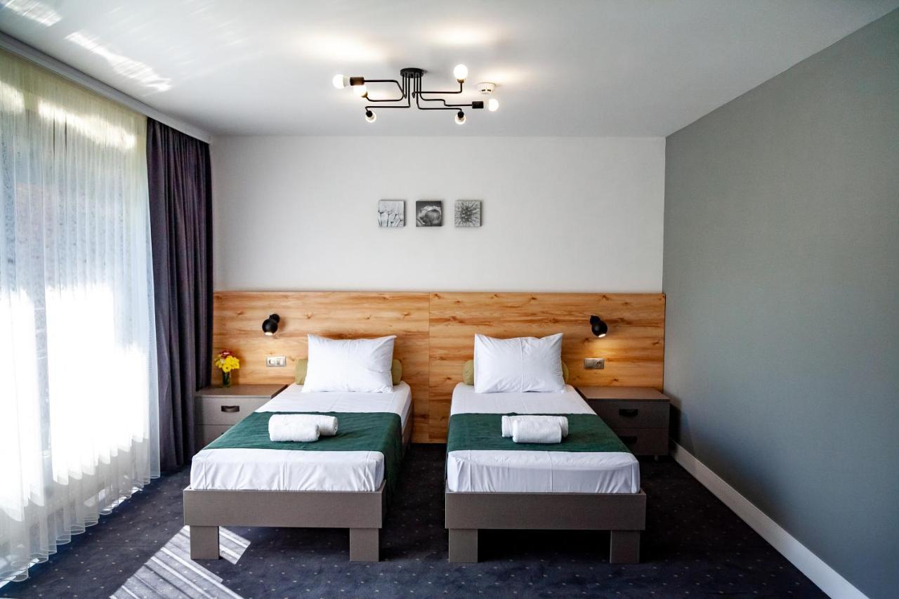 Institutul Muncii Hotel Кишинев Екстериор снимка
